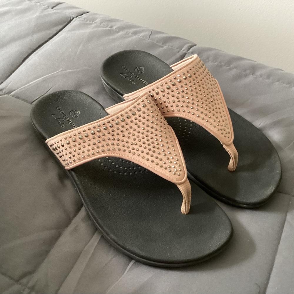 Clarks Cloudsteppers Size 8.   -2